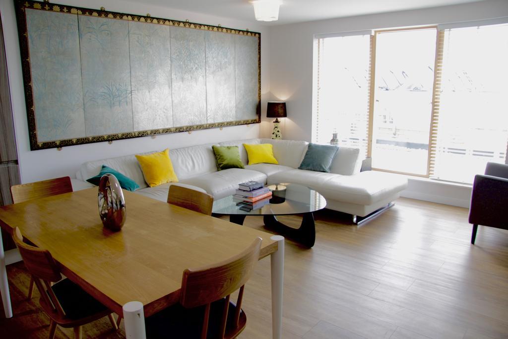 Lux Living Apartments - Florian House CBG Εξωτερικό φωτογραφία