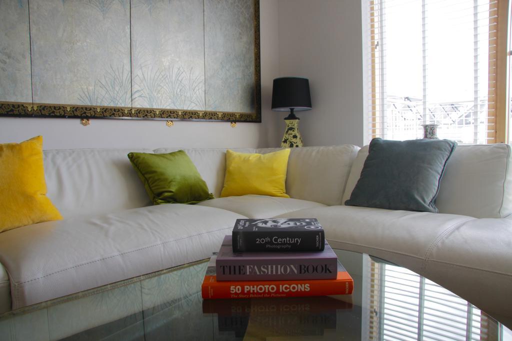 Lux Living Apartments - Florian House CBG Εξωτερικό φωτογραφία
