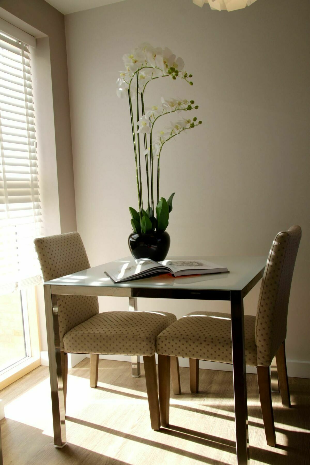 Lux Living Apartments - Florian House CBG Εξωτερικό φωτογραφία