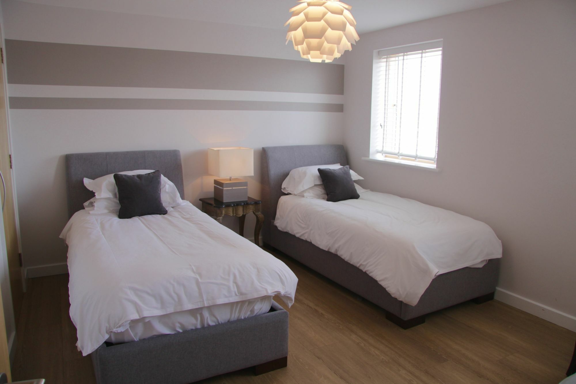 Lux Living Apartments - Florian House CBG Εξωτερικό φωτογραφία